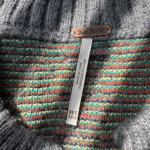 Free people grey boho style knit cardigan sweater - Picture 5 of 6